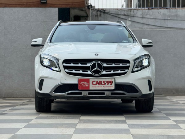 2020 MERCEDES-BENZ GLA GLA 200