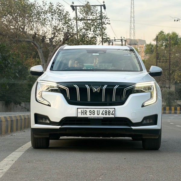 2024 MAHINDRA XUV700 UP81DE8478