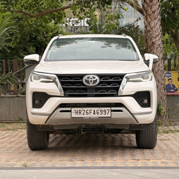 2023 TOYOTA FORTUNER 2.8 4X2 AUTO