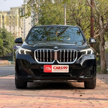 2025 BMW X1 M-SPORT 18i